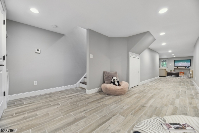 Riker Hill - Residential