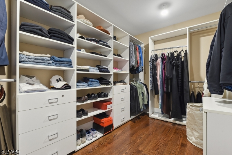 Riker Hill - Residential