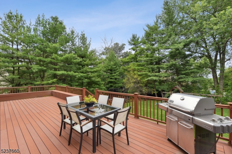 Riker Hill - Residential