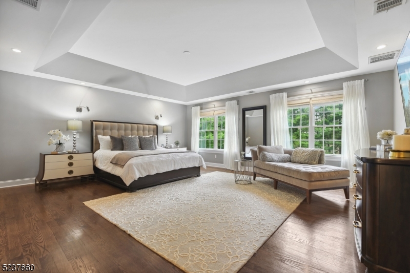 Riker Hill - Residential