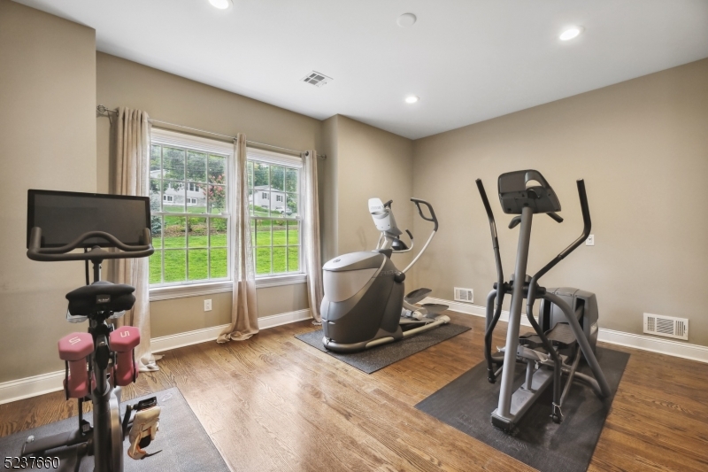 Riker Hill - Residential