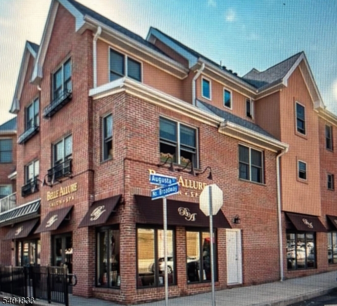 Augusta Condo - Residential