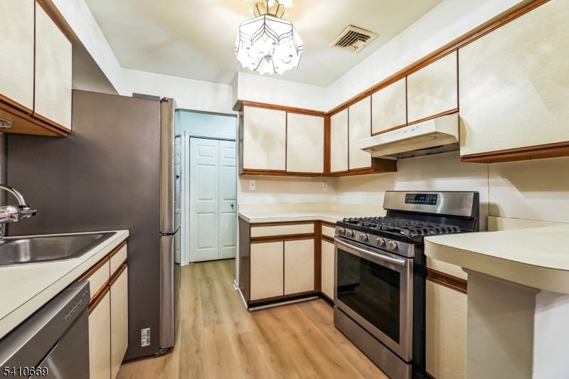 Sunrise Manor - Residential