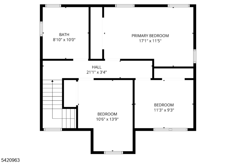 Main image without alt text