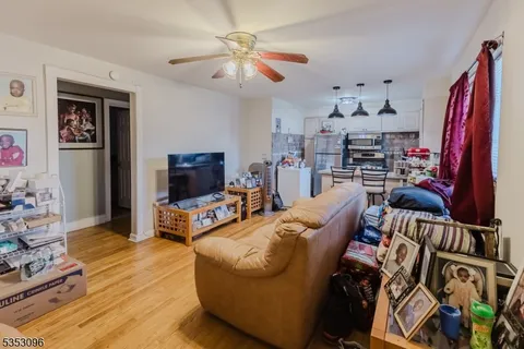 MLS: 3958612