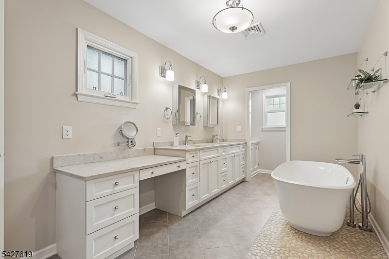 North Summit - Residential