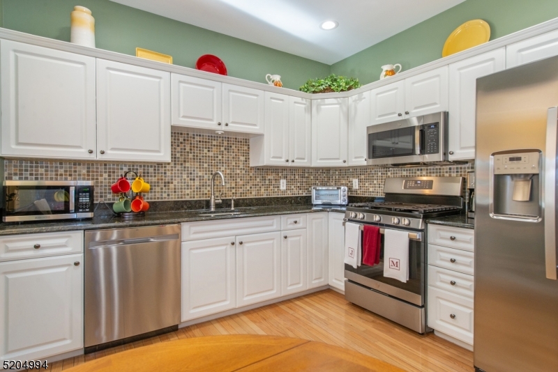 Glenmont Commons - Residential