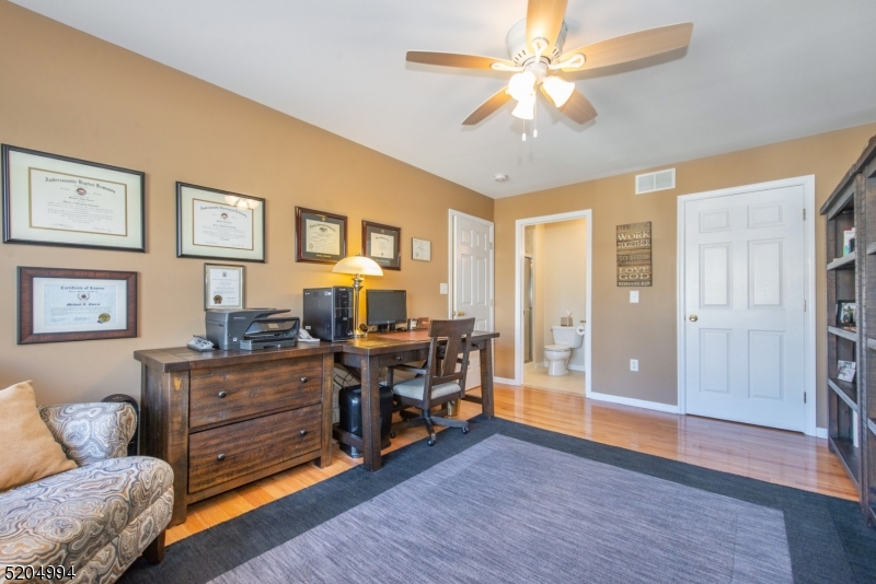 Glenmont Commons - Residential