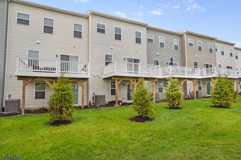 Mountain Ridge Estates - Residential Lease