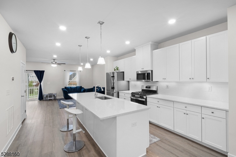 Mountain Ridge Estates - Residential Lease