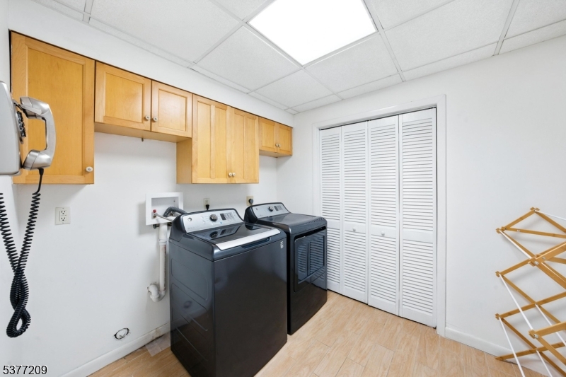 LAKE FOREST - Residential Lease