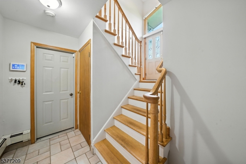 LAKE FOREST - Residential Lease