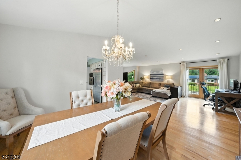 LAKE FOREST - Residential Lease