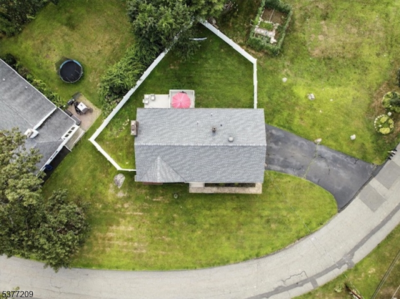 LAKE FOREST - Residential Lease