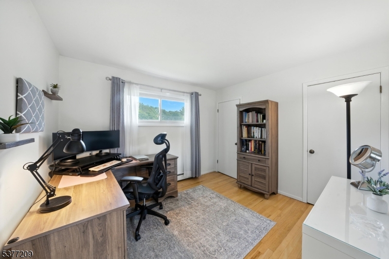 LAKE FOREST - Residential Lease