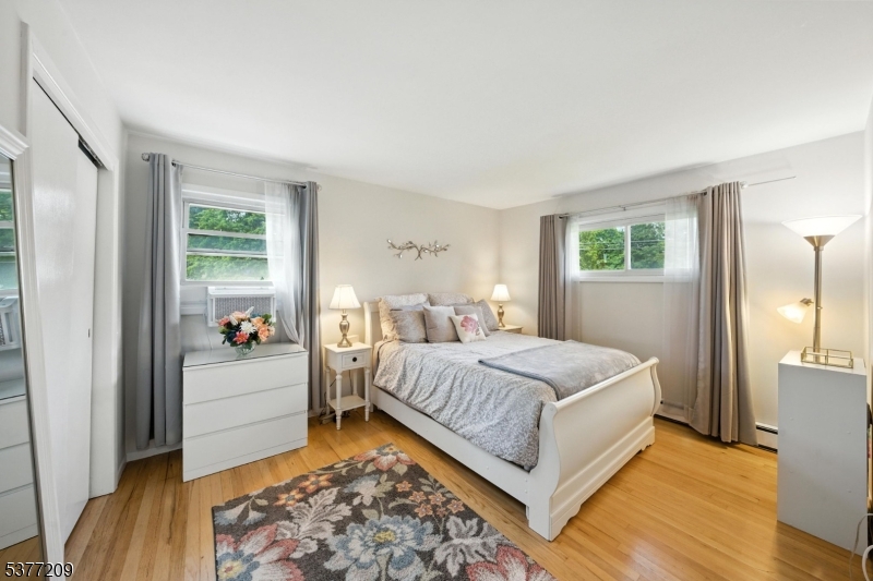 LAKE FOREST - Residential Lease