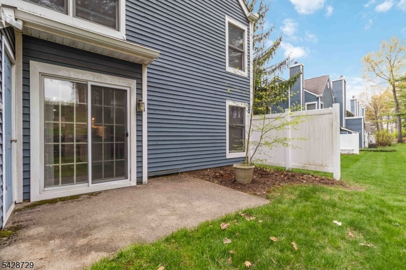 The Pointe at Stoneview - Residential