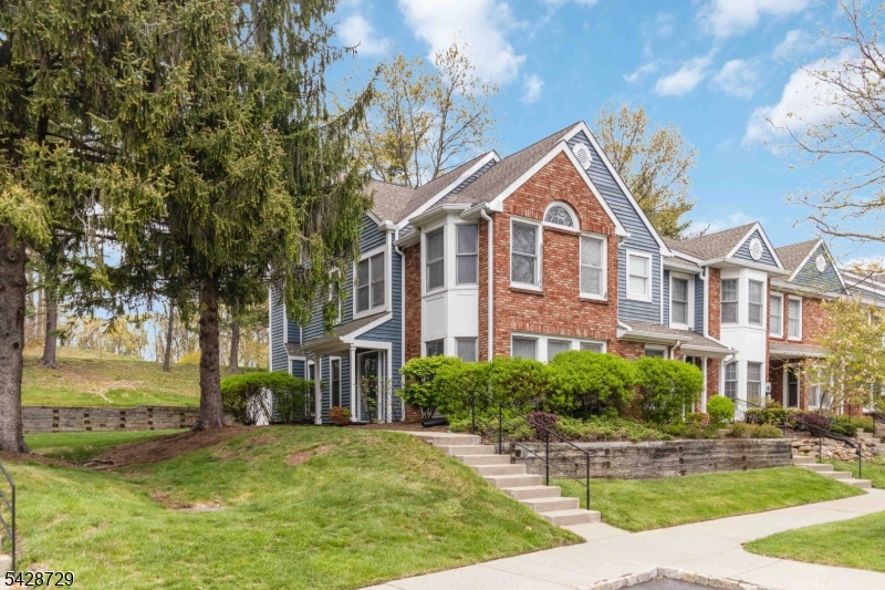 The Pointe at Stoneview - Residential
