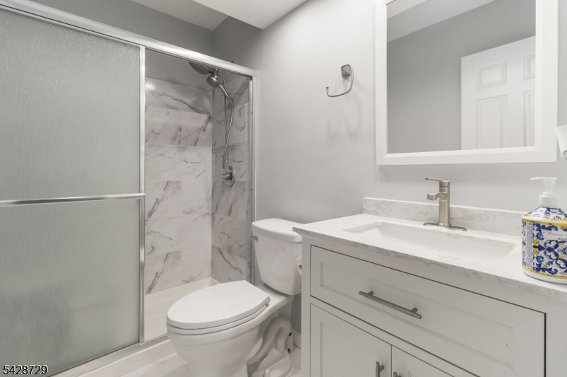 The Pointe at Stoneview - Residential