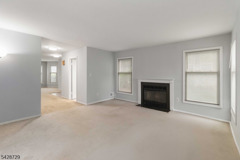 The Pointe at Stoneview - Residential