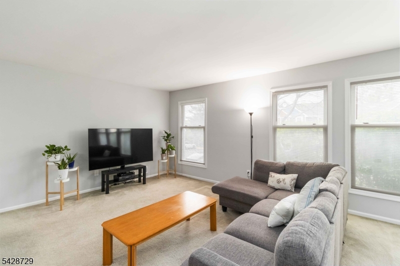 The Pointe at Stoneview - Residential