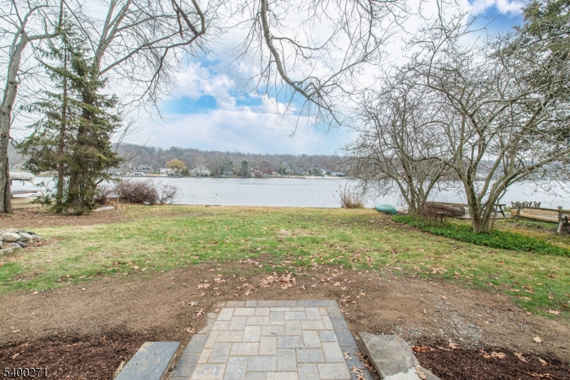 PACKANACK LAKE - Residential