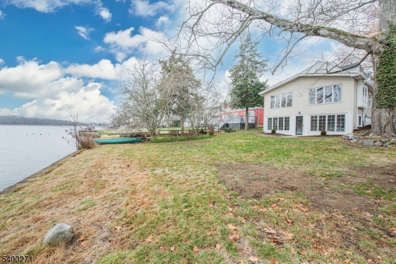 PACKANACK LAKE - Residential