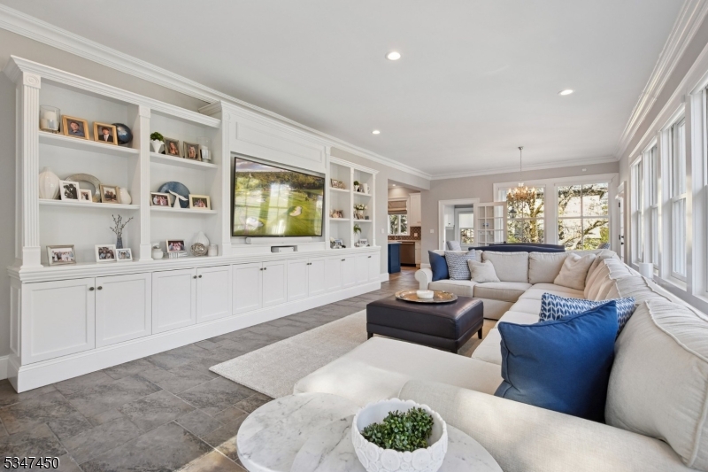 MADISON HILL - Residential