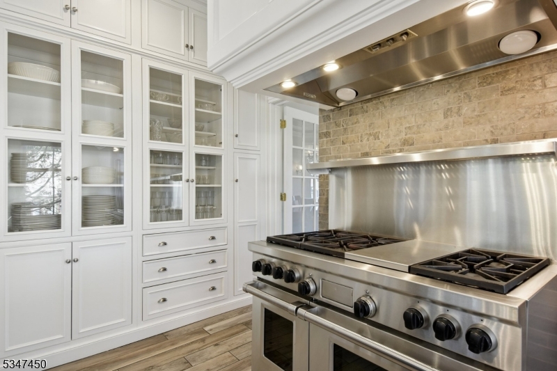 MADISON HILL - Residential