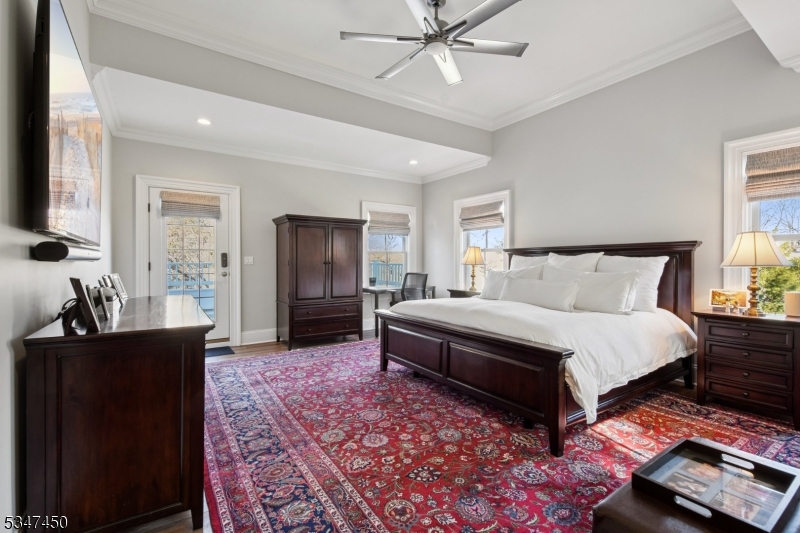 MADISON HILL - Residential