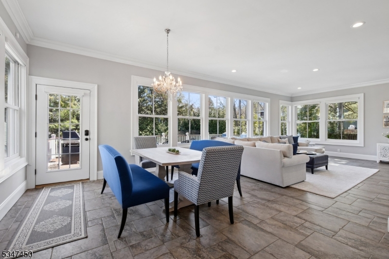 MADISON HILL - Residential