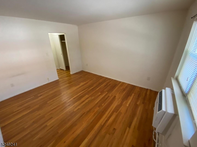 MOUNTAIN CLUB - Residential Lease