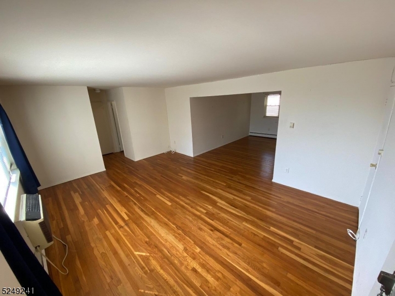 MOUNTAIN CLUB - Residential Lease