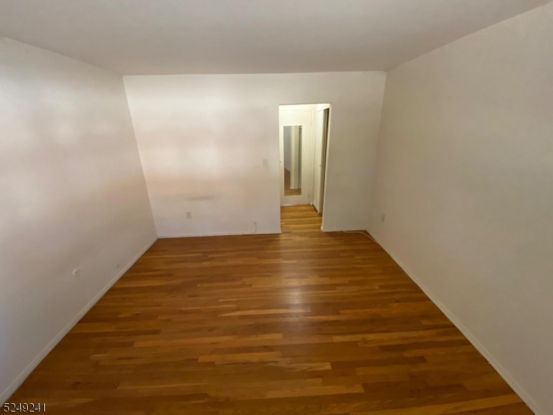 MOUNTAIN CLUB - Residential Lease