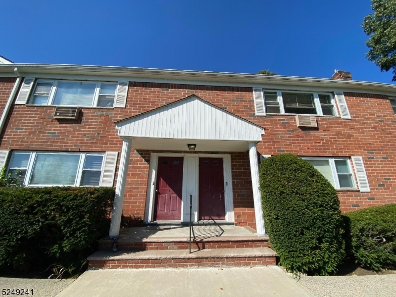 MOUNTAIN CLUB - Residential Lease