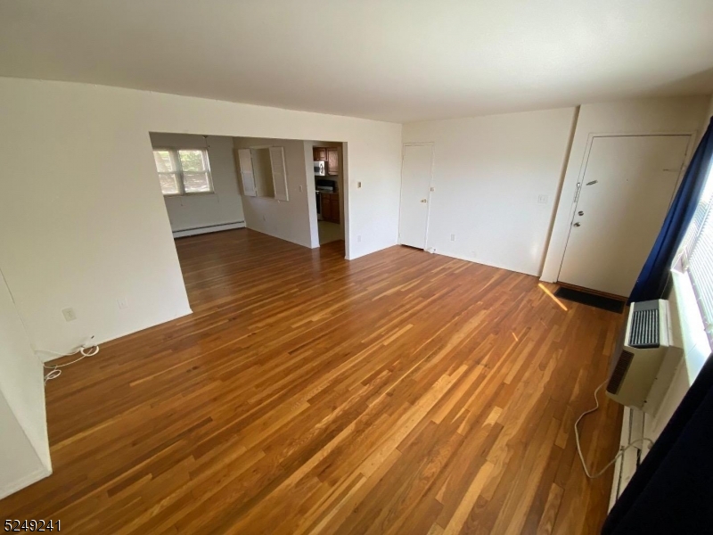 MOUNTAIN CLUB - Residential Lease