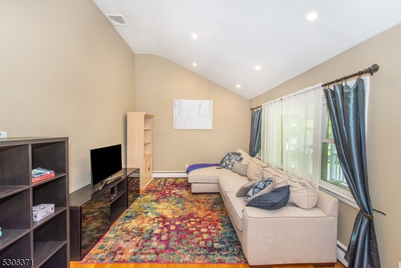 IRONIA - Residential