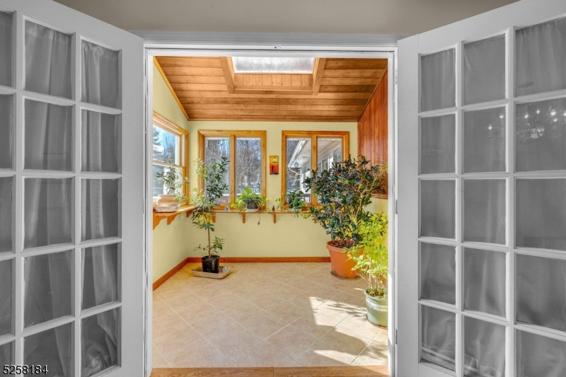 Prides Crossing - Residential