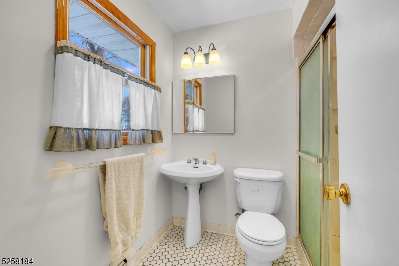 Prides Crossing - Residential