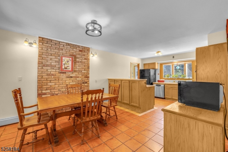 Prides Crossing - Residential