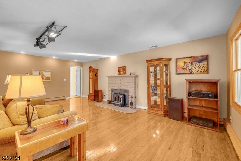 Prides Crossing - Residential