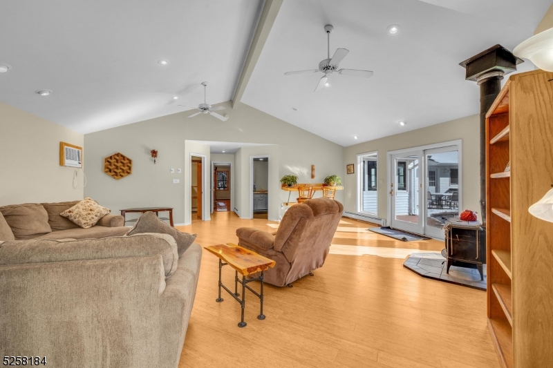 Prides Crossing - Residential