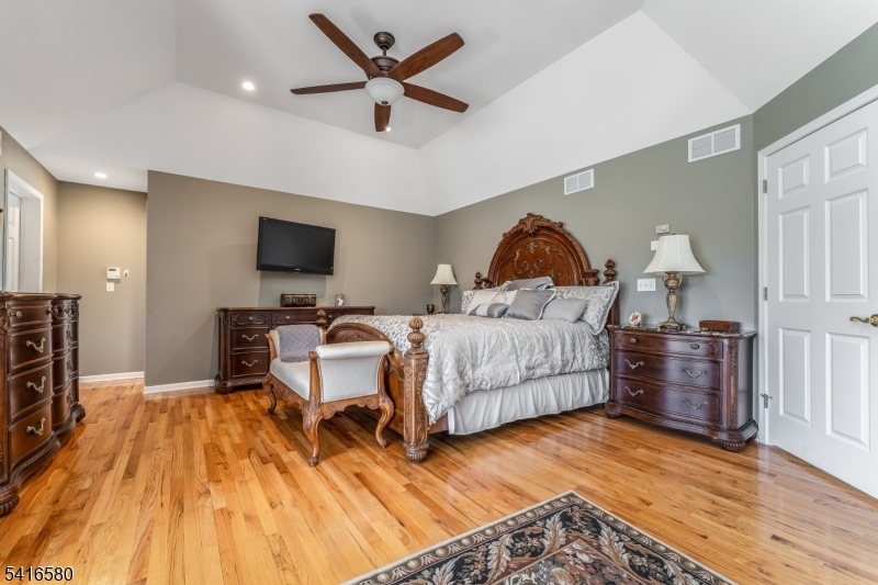 Milestone Manor - Residential