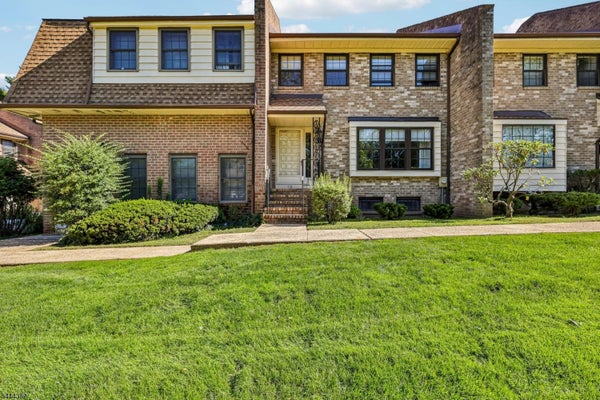 321 NORTH AVE 114, GARWOOD, NJ 07027 - Image 277e2ce2f74936f45651d459b69d7cbc/3938434782