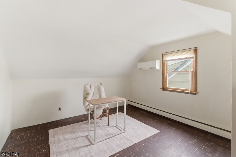 INDIAN VILLAGE - Residential