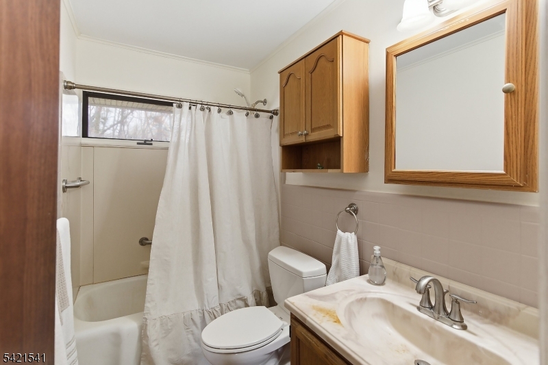 INDIAN VILLAGE - Residential