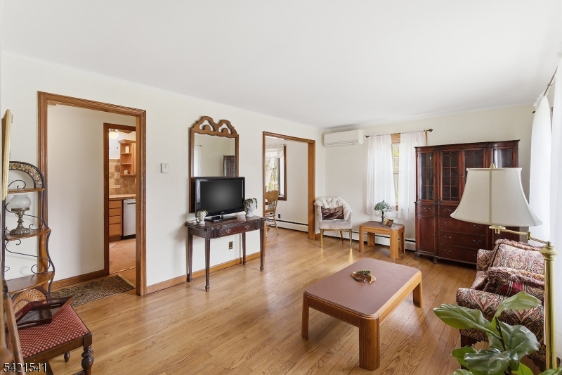 INDIAN VILLAGE - Residential