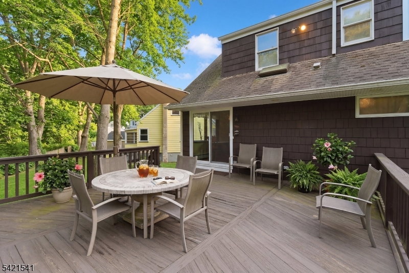 INDIAN VILLAGE - Residential