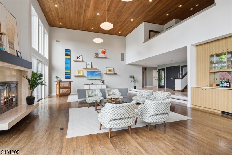 Rolling Hill at Blackberry - Residential