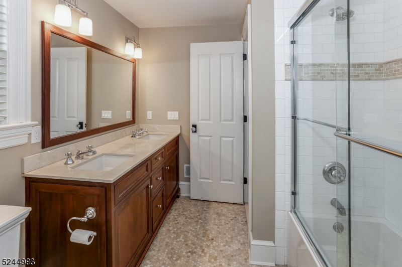 Rolling Hill - Residential